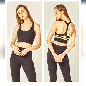 💎!!7/$25.!!💎Cage Sports Bra!!